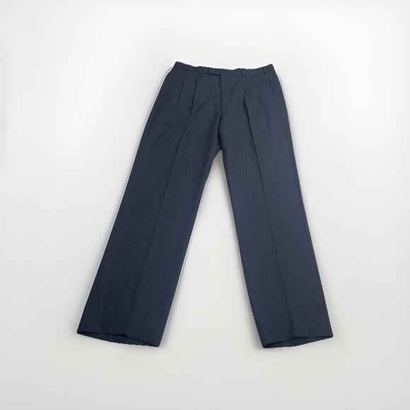 Oleg Cassini Suit Jacket and Pants Men's Sz‎ 40 R, Pants 32/31 Black Pinstripe - Picture 7 of 10